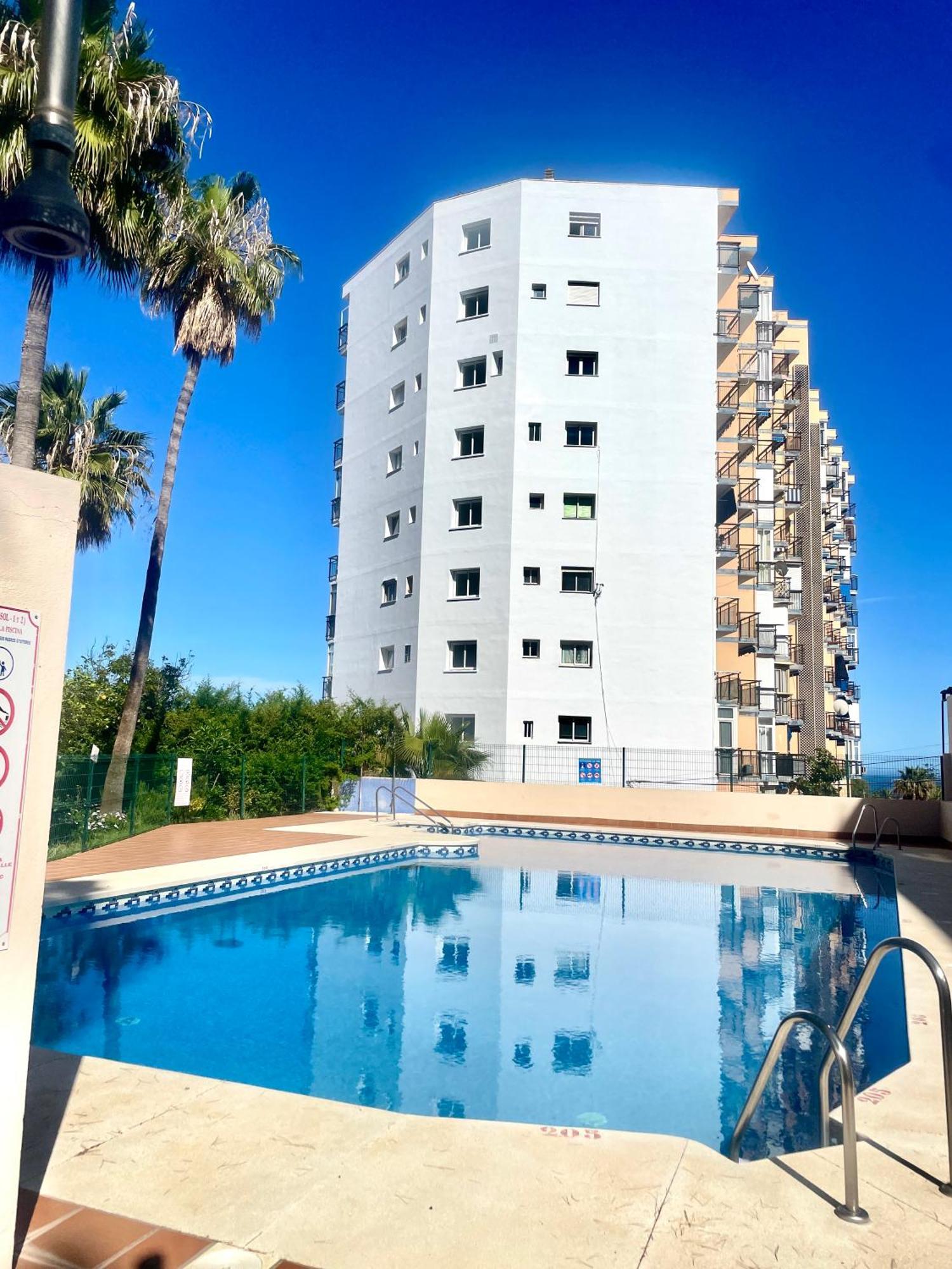 Estudio Nuevo Y Con Piscina Benalmádena Exterior foto